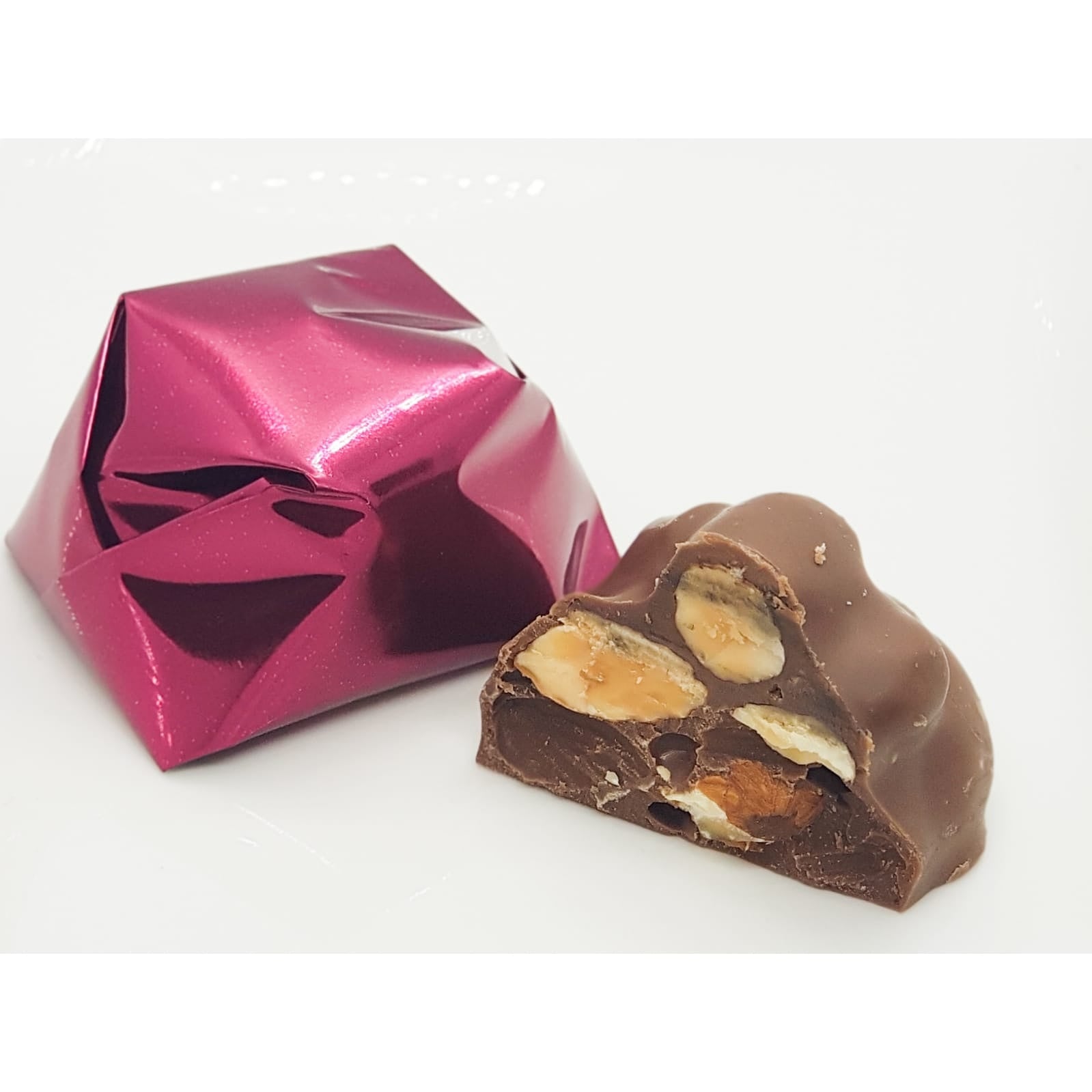 Chocolate Roche Almond/شوكولا روشيه لوز حلو