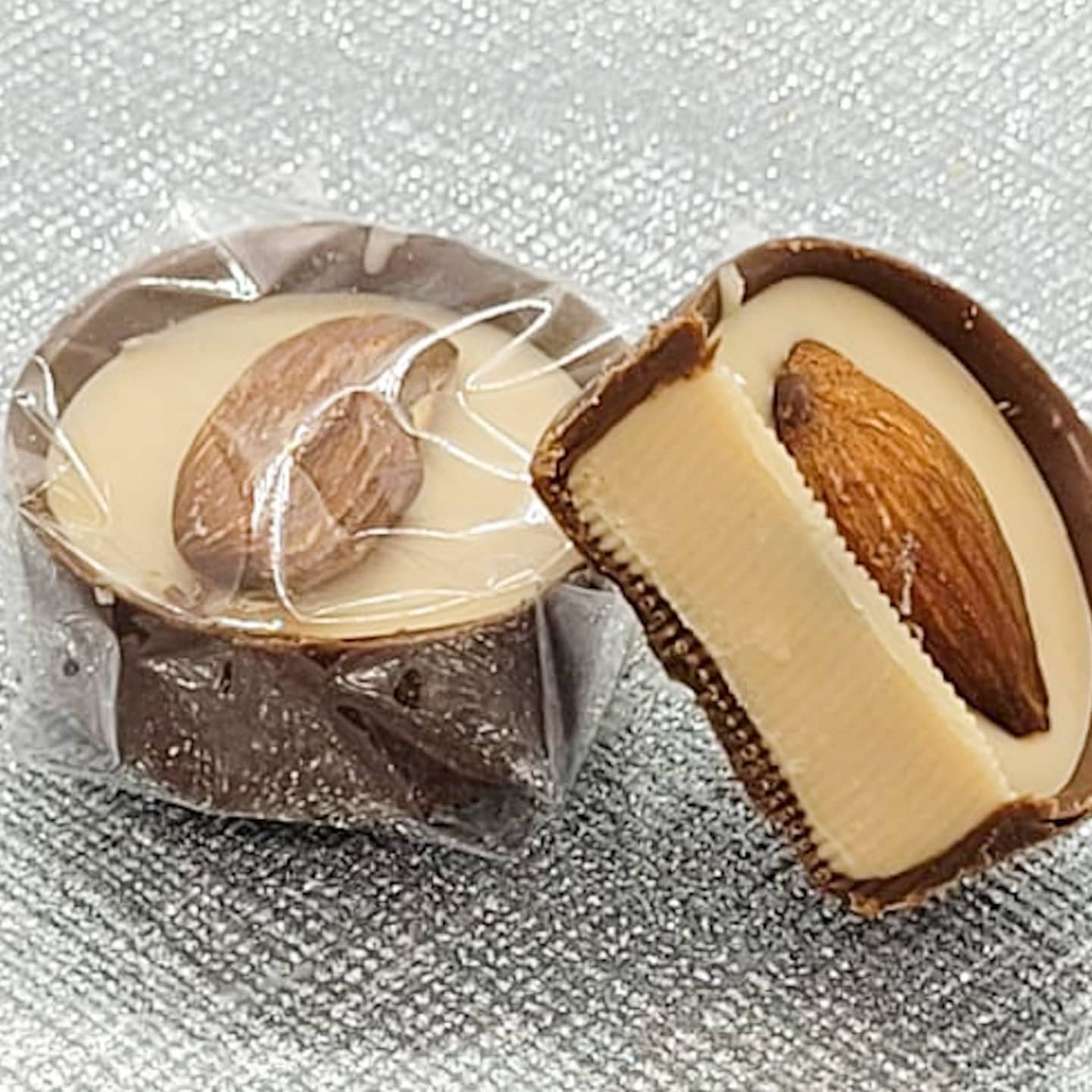 Chocolate Round Salted Caramel/شوكولا كراميل مملح حلو